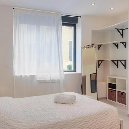 La Terrasse De - 2 A 4 Personnes Appartement Charentay